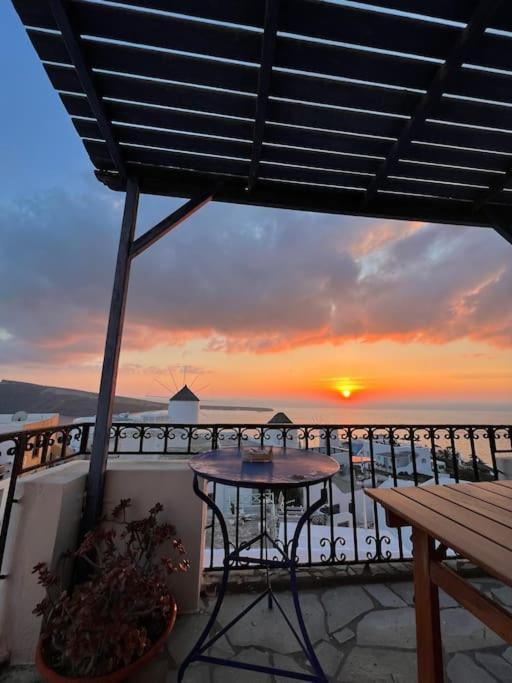 Sunset View Apartment Oia  Exterior foto